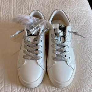 Brand New Vintage Havana Lucy 6.5